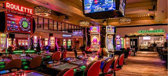 Antarmuka aplikasi mobile bangjeff menampilkan permainan slot dan live casino